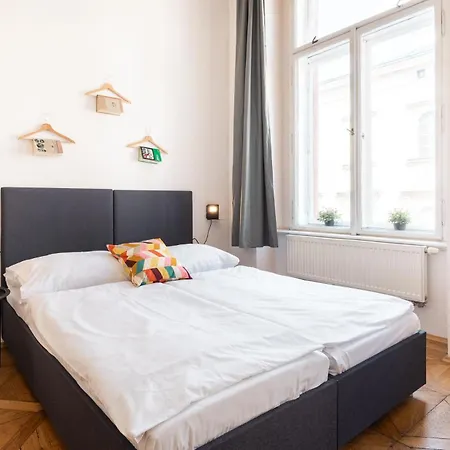 Hybernska By Pragueforyou Apartman Prága