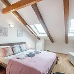 Apartment Hybernska By Pragueforyou